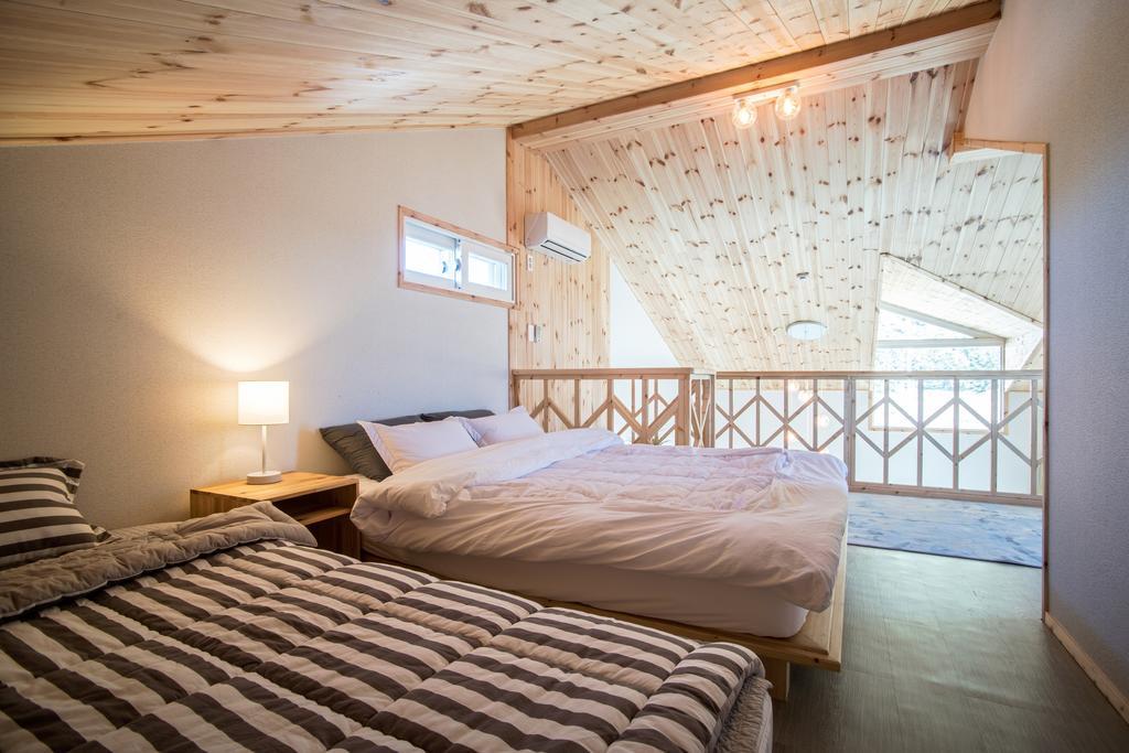 Jeju 542 Pension Seogwipo Rom bilde